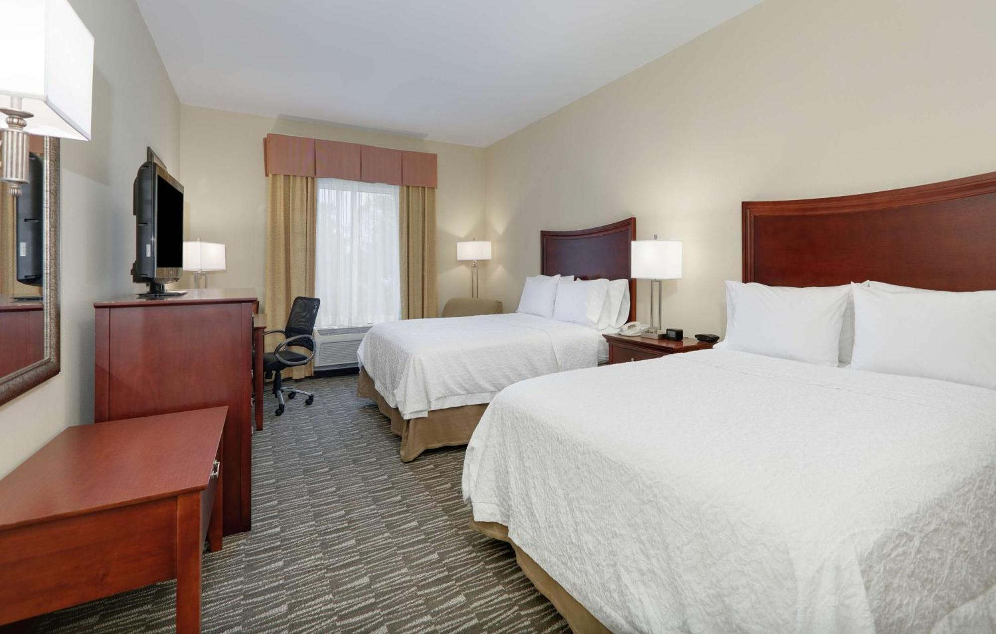 Hampton Inn & Suites Southern Pines-Pinehurst Aberdeen Exterior photo